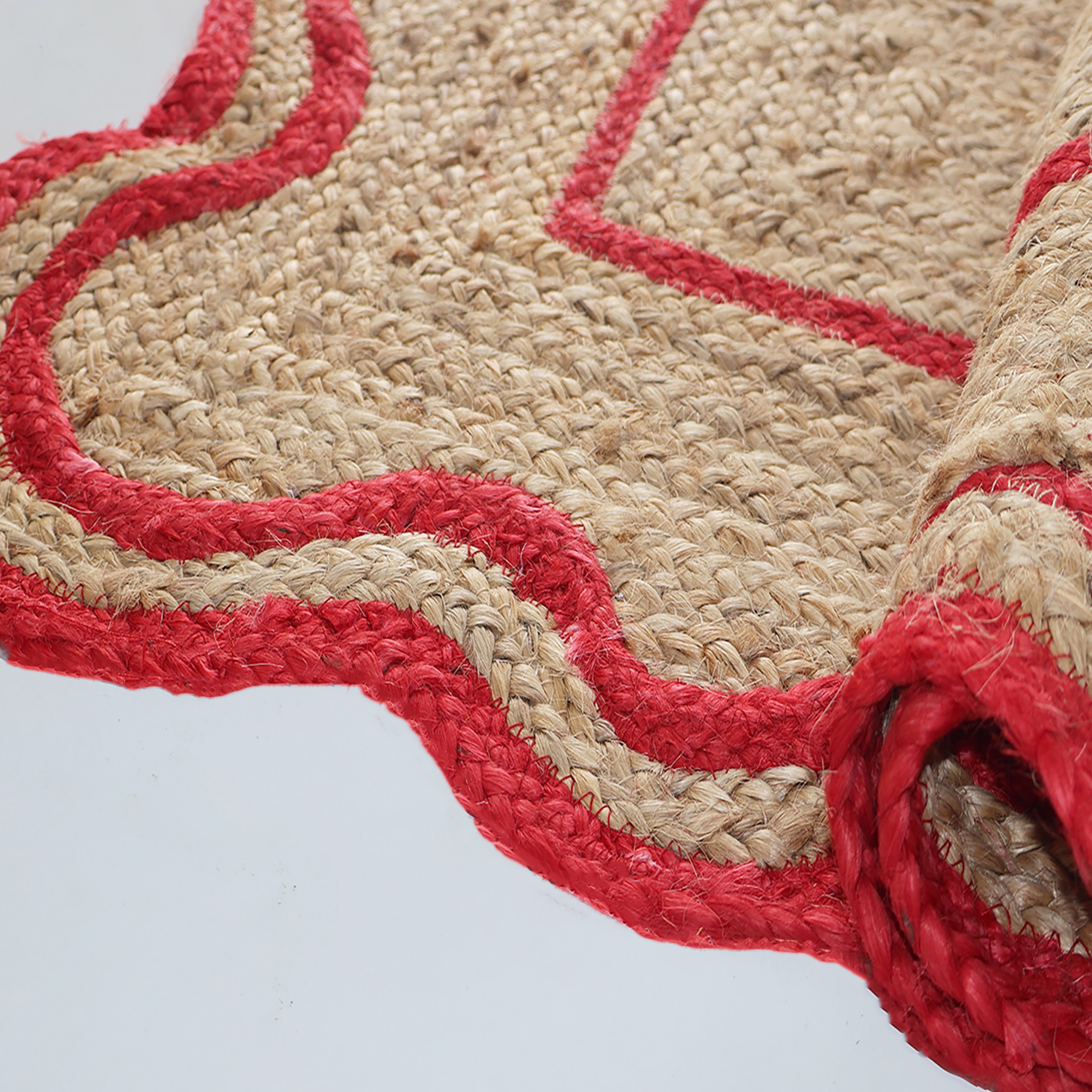 Hand Braided Scalloped Red Jute Rug For Farmhouse, Living Area - Image 5