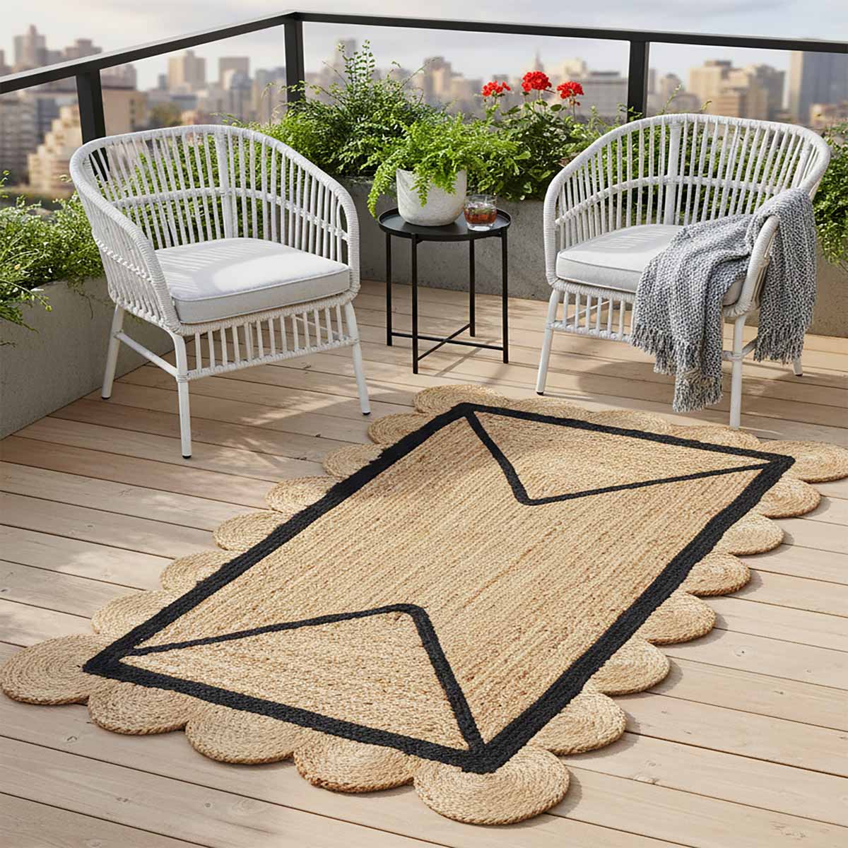 Natural Jute Black Geometric Scalloped Border Rug - Image 2