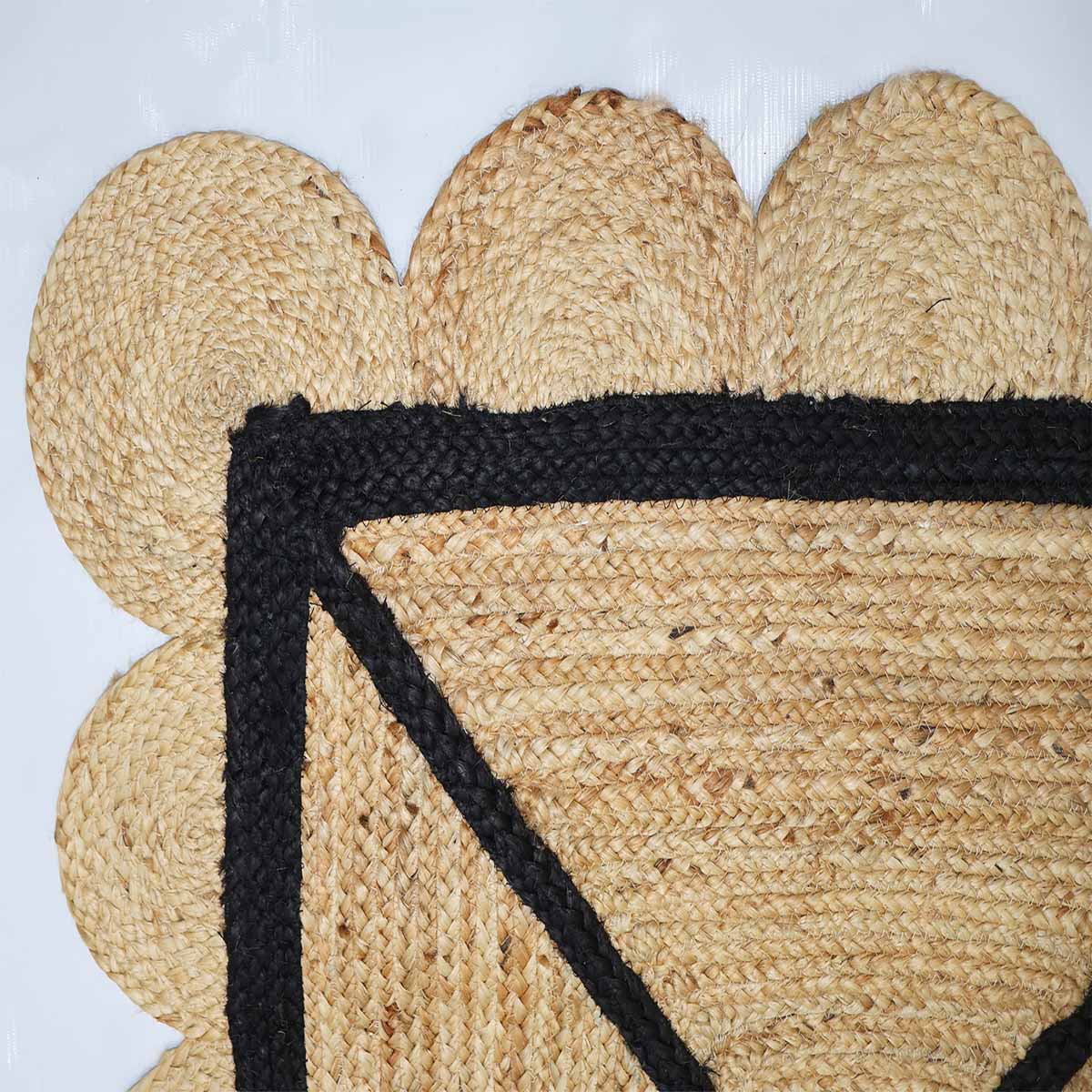 Natural Jute Black Geometric Scalloped Border Rug - Image 4